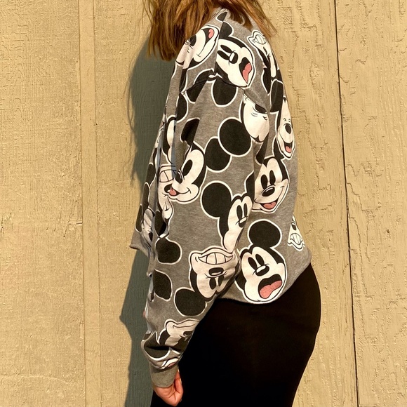 Mickey Mouse cropped sweatshirt - Picture 2 of 5